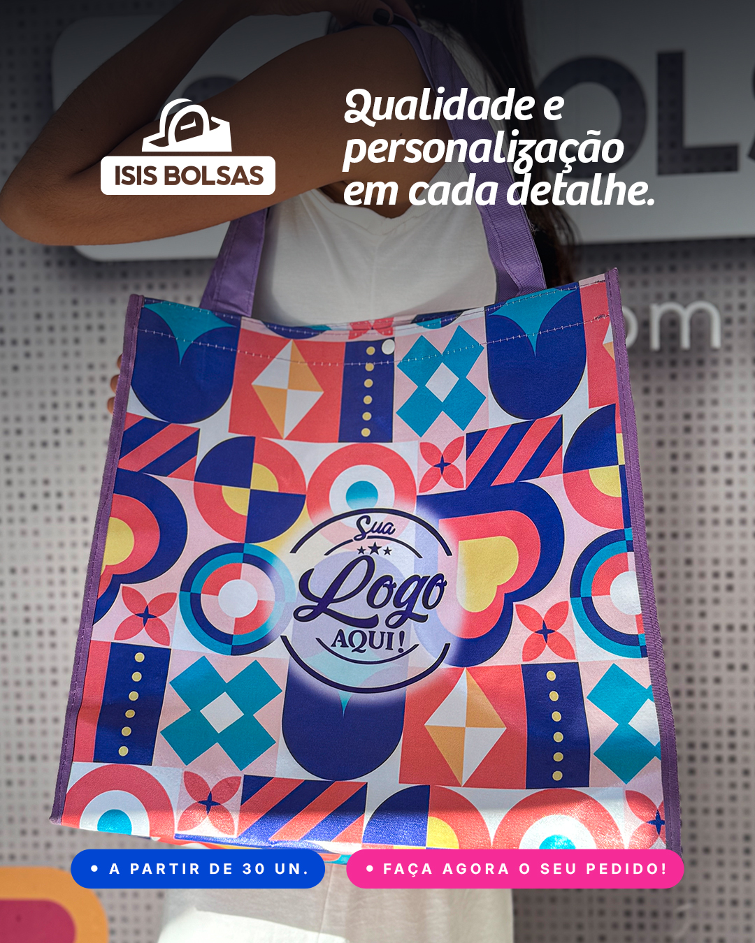 Qualidade e personalização para destacar sua marca em todos os detalhes. As bolsas personalizadas da Isis Bolsas são pro